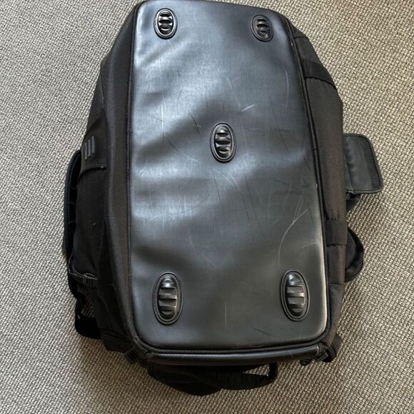 Tumi duffle bag - Picture 5 of 6